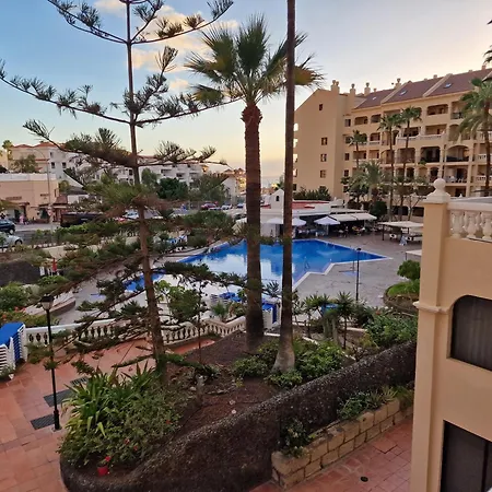 Tenerife Castle Harbour לוס כריסטיאנוס