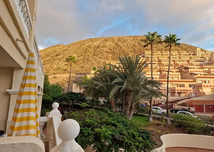 Tenerife Castle Harbour شقة